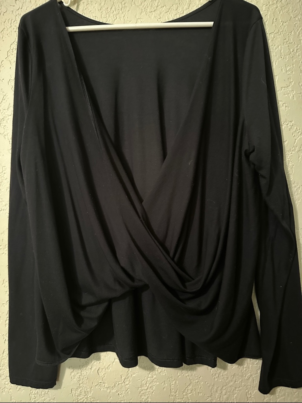 Old Navy Black Draped Long-Sleeve Women's Top - Versatile Twist Front L no tags
